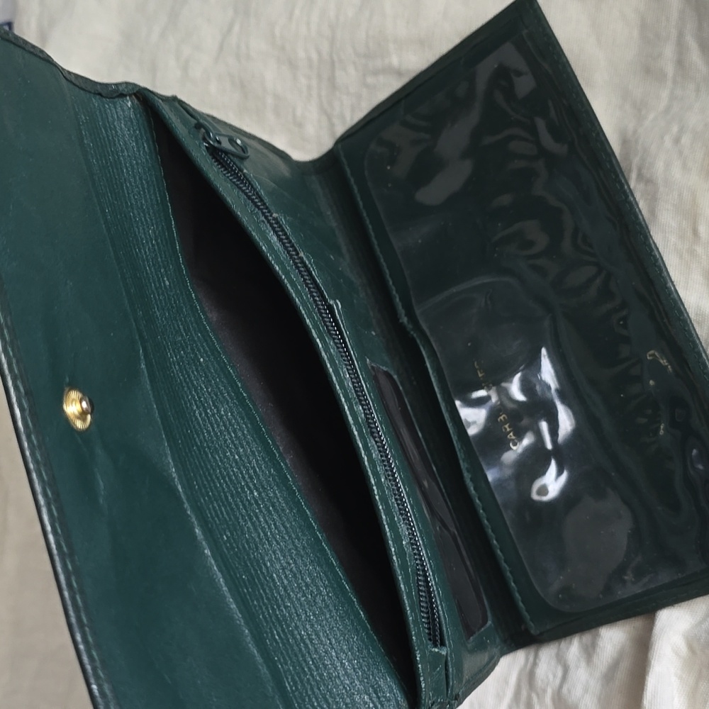 Vintage Women's Dark Green Leather Wallet with Embossed Detail - Picture 2 of 4